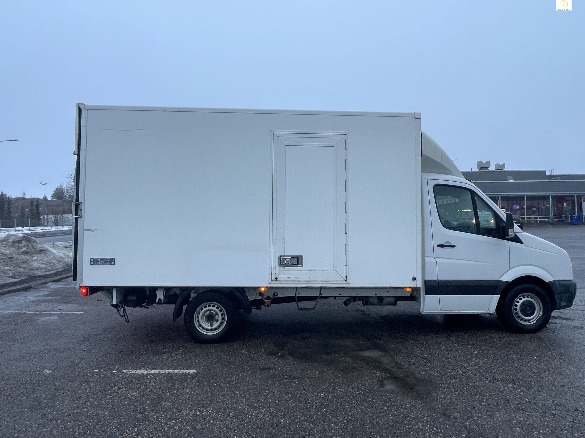 Volkswagen Crafter kaappiauto perälautanostimella – kuva 5