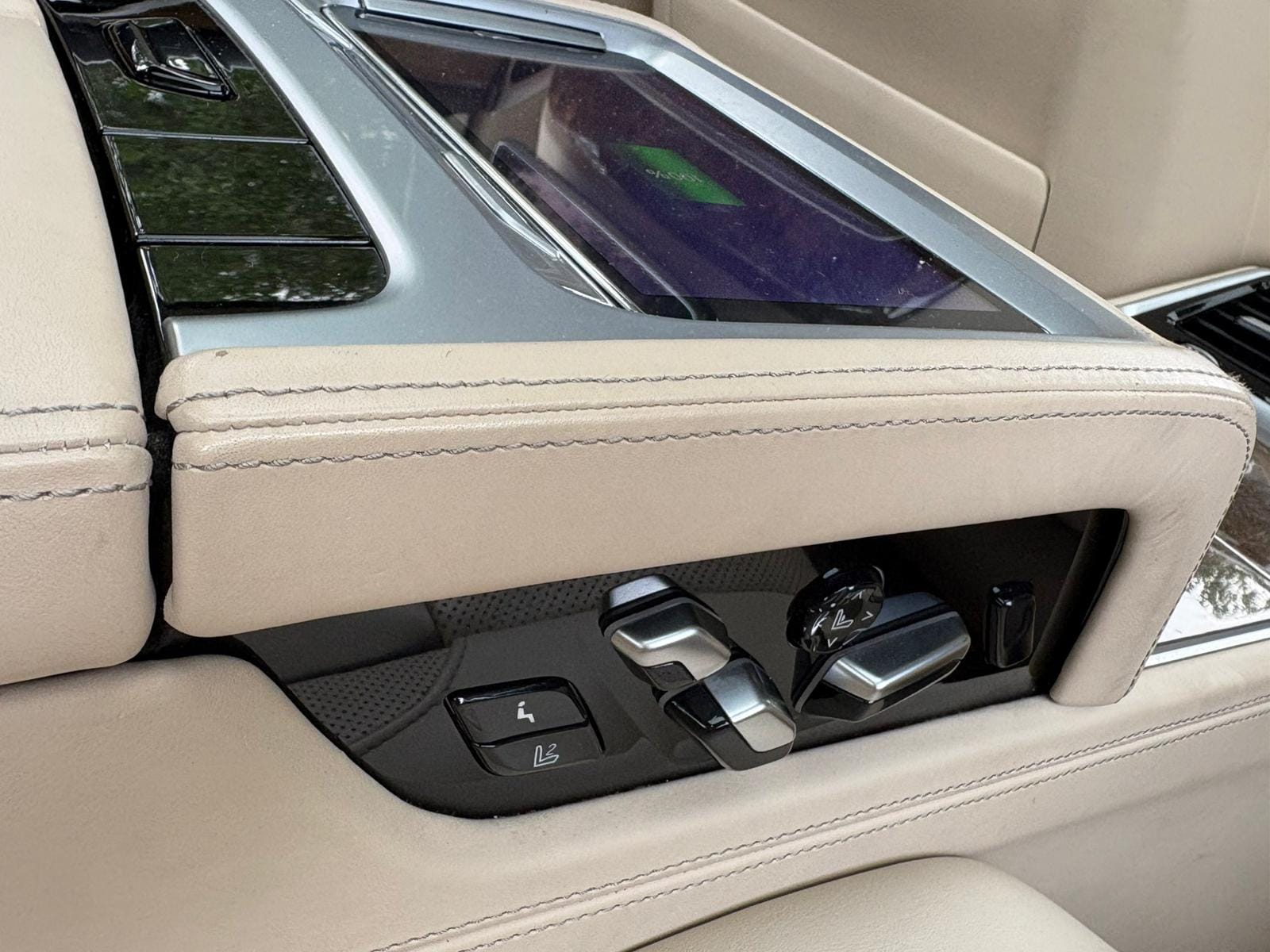 BMW 740LeX xDrive iPerformance hybrid 2.0 Aut. – kuva 25