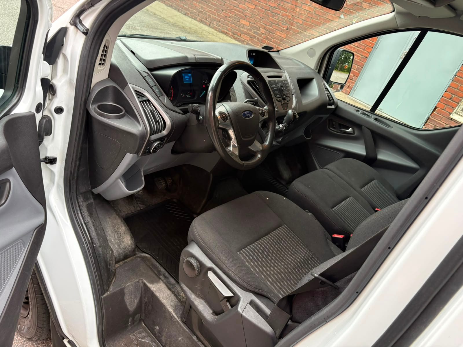 Ford Transit Custom – kuva 12